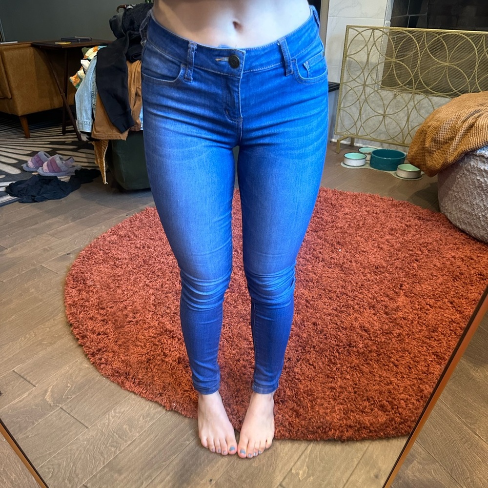 Celebrity pink skinny jeans